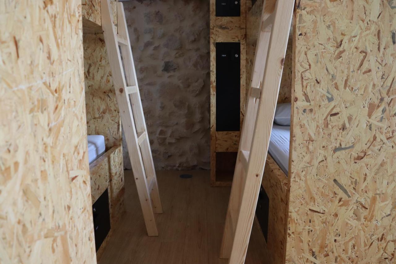 Dart Boutique Hostel Портіман Екстер'єр фото